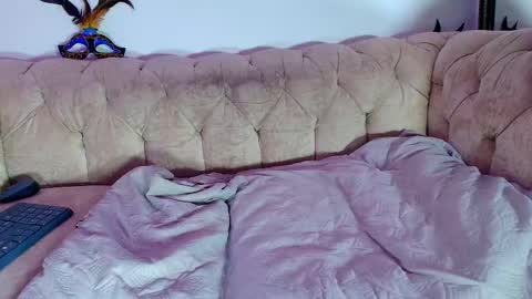 kira online show from November 7, 12:07 pm