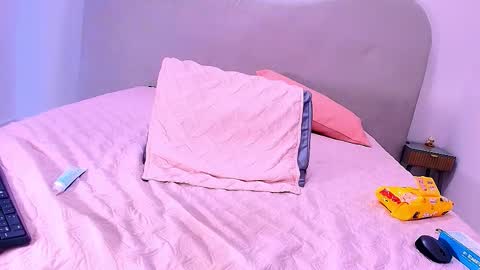 kira online show from December 2, 12:14 pm