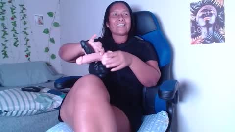 kira-squir online show from September 18, 7:01 am