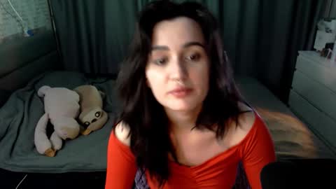 Kira  follow me  online show from November 24, 11:25 pm