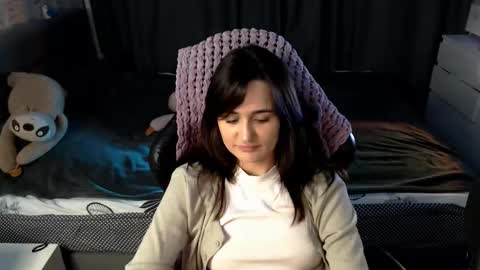 Kira  follow me  online show from November 8, 10:46 pm