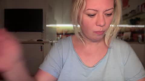 KiraDivine online show from February 28, 7:56 pm