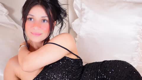 kira online show from December 7, 2:14 am