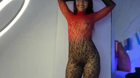 kirakeyhot online show from July 18, 7:27 pm