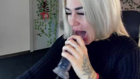 Kira online show from November 10, 2:14 am