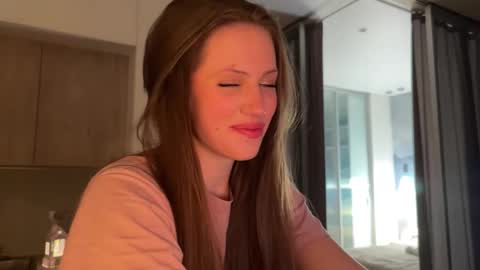 Kira online show from January 16, 5:33 pm