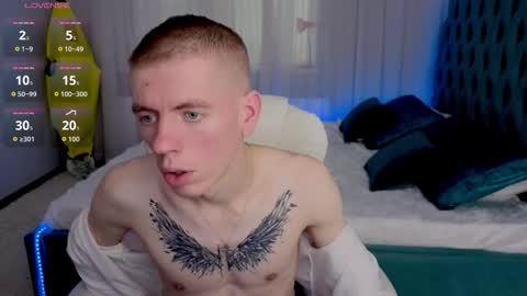Snapshot of kireev_ chatting on October 14, 12:30 pm online show from October 14, 12:30 pm