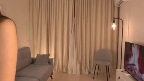 kiri_pvt online show from October 25, 7:03 pm