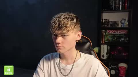 Kirill and Andrey online show from November 21, 1:31 pm