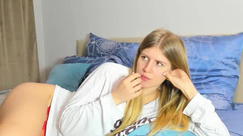 Kira online show from January 7, 6:13 pm