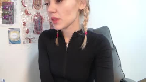 Kisi online show from February 9, 4:14 am