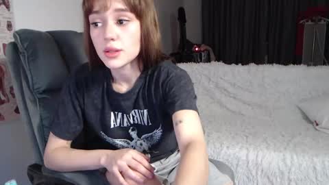 Kisi online show from December 10, 8:16 pm