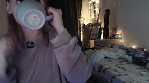 Kisi online show from February 5, 12:10 am