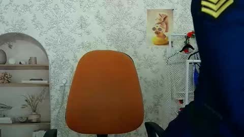 Snapshot of kiss_shy chatting on October 20, 2:33 pm Valeria online show from October 20, 2:33 pm
