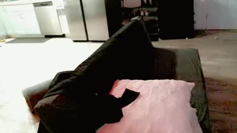 Kissah Kreampuff online show from February 13, 11:46 am