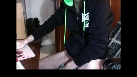 kissofbanned1983 online show from November 27, 5:42 pm