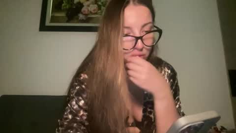 Kit kata online show from February 26, 8:12 pm