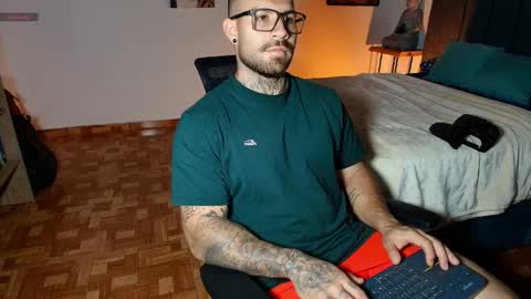 kite__ online show from April 11, 3:27 pm