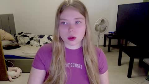 Jennyblonde and Emmabrunette online show from October 6, 2:35 pm