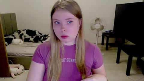 Jennyblonde and Emmabrunette online show from November 6, 5:38 pm