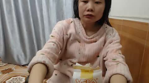 kitti_baby2x online show from December 21, 8:54 am
