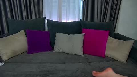 Karen online show from May 15, 1:25 am
