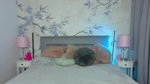 kitty_cut1ee_ online show from February 20, 2:19 pm