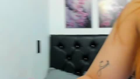kitty_f00x online show from June 24, 9:00 pm