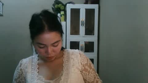 Snapshot of kitty_fussy chatting on October 12, 11:14 am kitty_fussy online show from October 12, 11:14 am
