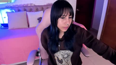 Kitty online show from November 9, 5:48 pm