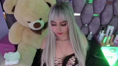 kittylovely  online show from March 8, 12:11 am