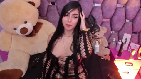 kittylovely  online show from March 5, 7:38 am