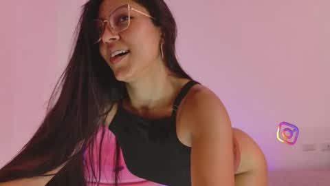 kittymyers_ online show from June 1, 2:18 pm