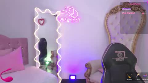 Kitty  online show from November 23, 11:52 am