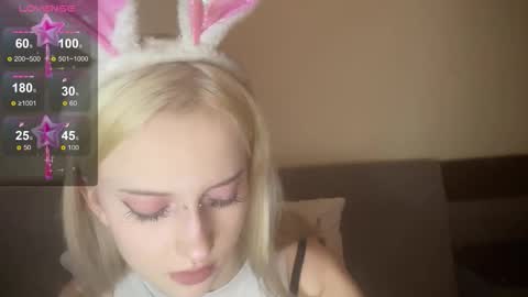 kittywithu online show from November 5, 4:53 pm