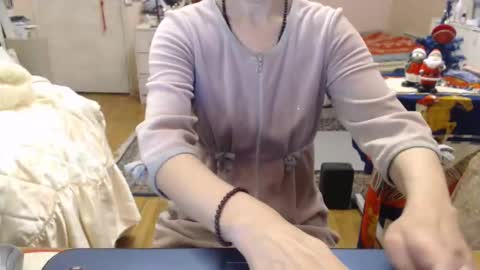 KiuminBerry online show from January 13, 1:19 pm