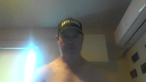kiwiguy19773 online show from January 11, 4:16 am