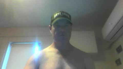 kiwiguy19773 online show from December 26, 6:30 am