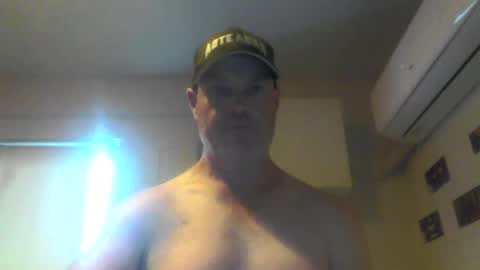 kiwiguy19773 online show from January 23, 6:06 am