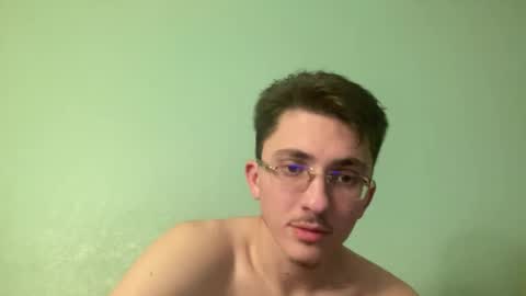 kj_lindo online show from December 8, 4:44 am