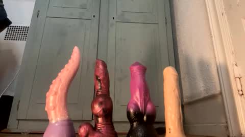 klamstrakur1 online show from September 9, 12:16 pm