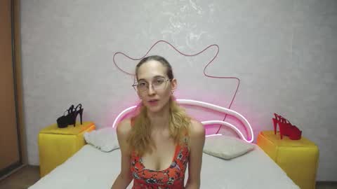 Klary online show from September 21, 9:35 am