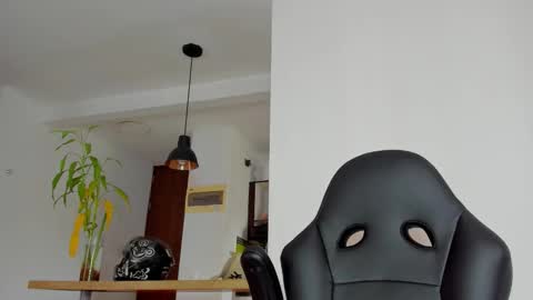 klinsmannwalton online show from November 10, 12:19 pm