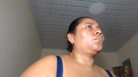 Snapshot of kloe_boobs chatting on October 13, 8:27 am Kloe online show from October 13, 8:27 am