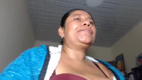 Snapshot of kloe_boobs chatting on October 20, 8:19 am Kloe online show from October 20, 8:19 am