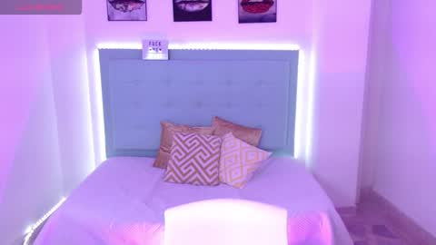 Kloe Watson online show from December 15, 5:42 pm