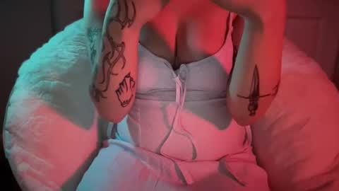 knextdoor online show from January 12, 11:12 pm