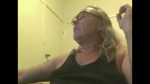 knobout online show from March 24, 10:54 am