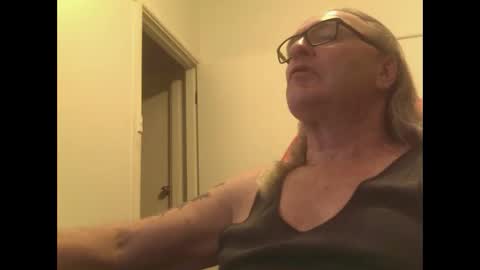 knobout online show from September 25, 12:12 pm