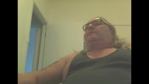 knobout online show from March 8, 3:06 am